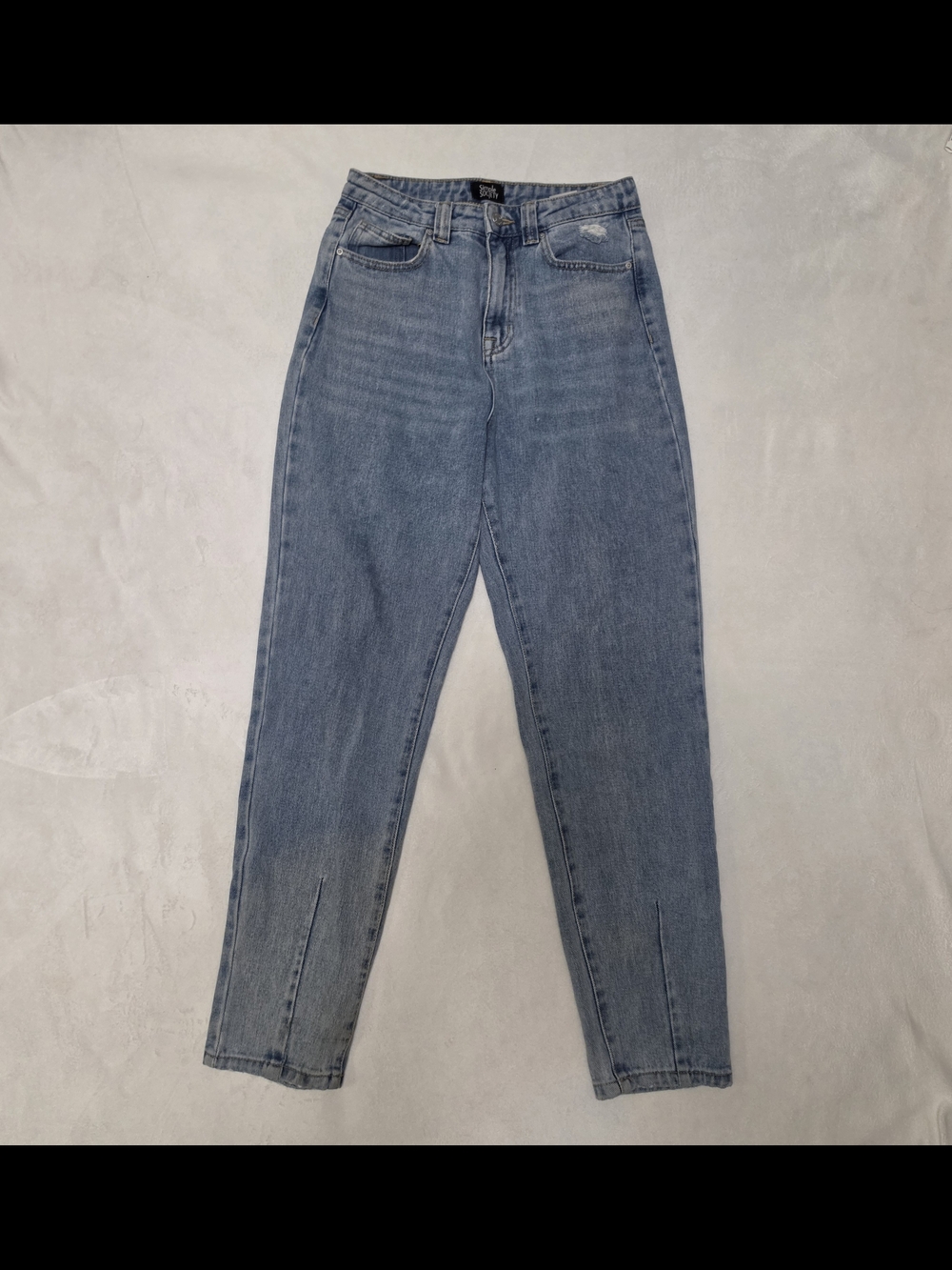 Simple Society Mom/Straight-Leg Jeans – Size 3/26
